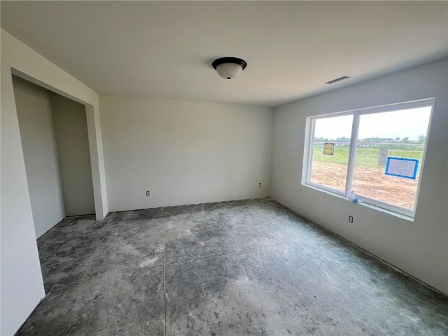 7608 Country Creek Ln, House other with 5 bedrooms, 3 bathrooms and null parking in Cedar Rapids IA | Image 17