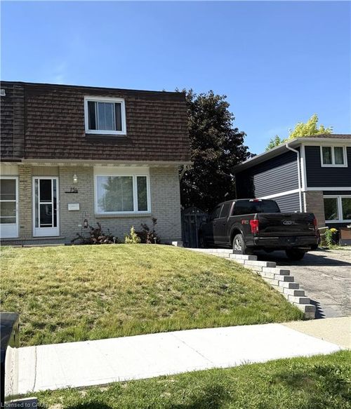 b-75 Lillian Dr, Waterloo, ON, N2J4J8 | Card Image