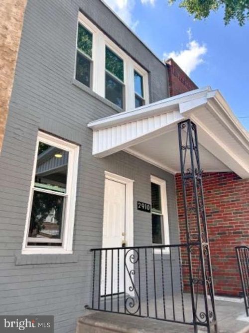 2910 S Smedley St, PHILADELPHIA, PA, 19145-4826 | Card Image