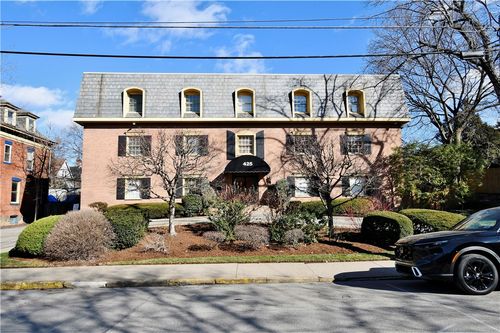 204-425 Neville St, Pittsburgh, PA, 15213-1612 | Card Image