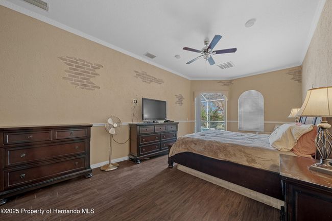 primary bedroom | Image 27