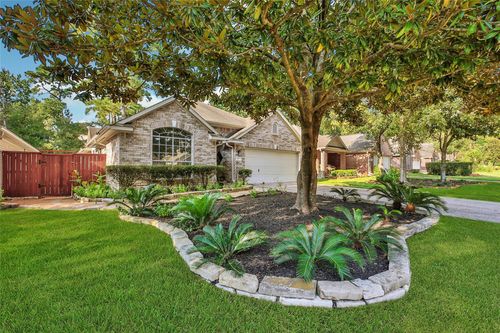 67 N Veranda Ridge Dr, The Woodlands, TX, 77382-1719 | Card Image