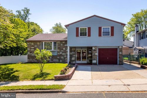 468 Woodhaven Plz, PHILADELPHIA, PA, 19116-2409 | Card Image