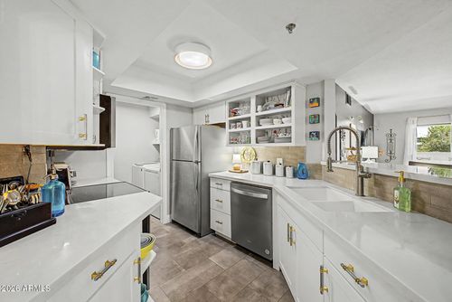 123-5104 N 32nd Street, Phoenix, AZ, 85018 | Card Image