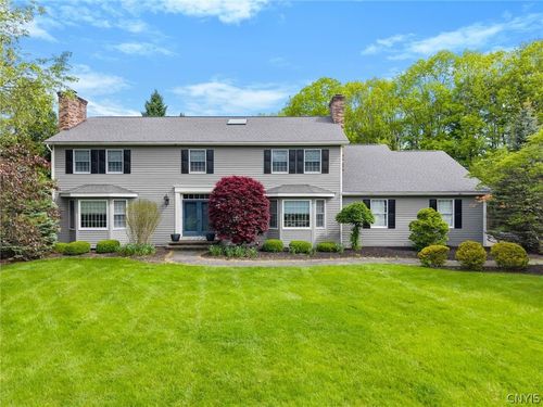 8069 Irish Mist Ln, Manlius, NY, 13104-2528 | Card Image