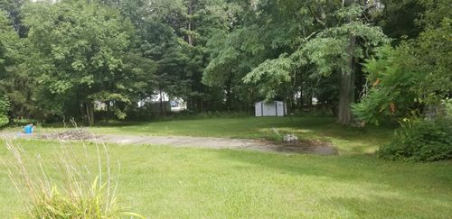 420 Burgess Rd, Bennington, VT, 05201-8911 | Card Image