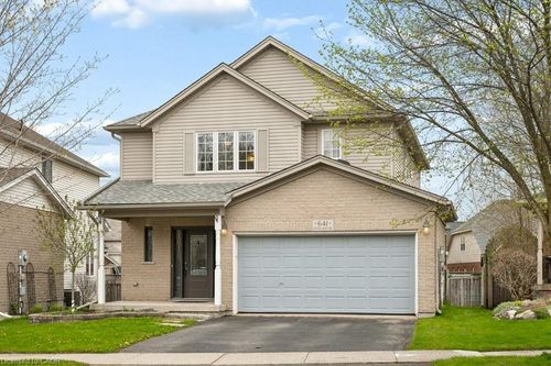 641 Interlaken Dr, Waterloo, ON, N2T2Y5 | Card Image