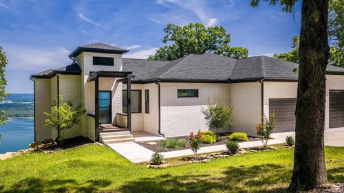 111 Bluff View Dr, Quitman, AR, 72131-8421 | Card Image