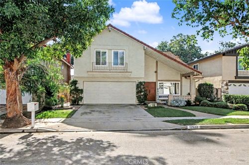 12522 Bubbling Creek Ln, Cerritos, CA, 90703-2023 | Card Image