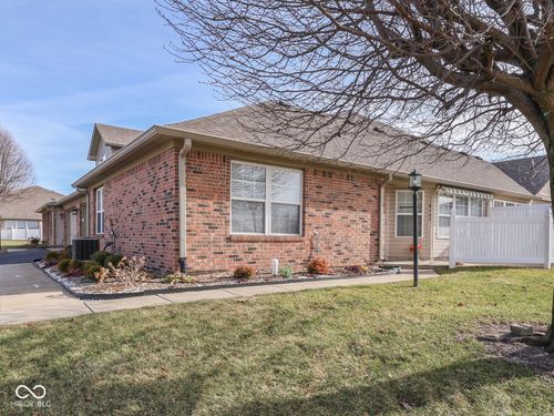 6147 Old Course Pl, Indianapolis, IN, 46237-4255 | Card Image