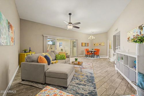 13852 N 109th Ave, Sun City, AZ, 85351-2586 | Card Image