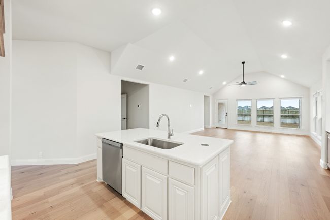 1016 Silver Sage Dr, House other with 4 bedrooms, 2 bathrooms and null parking in Justin TX | Image 10