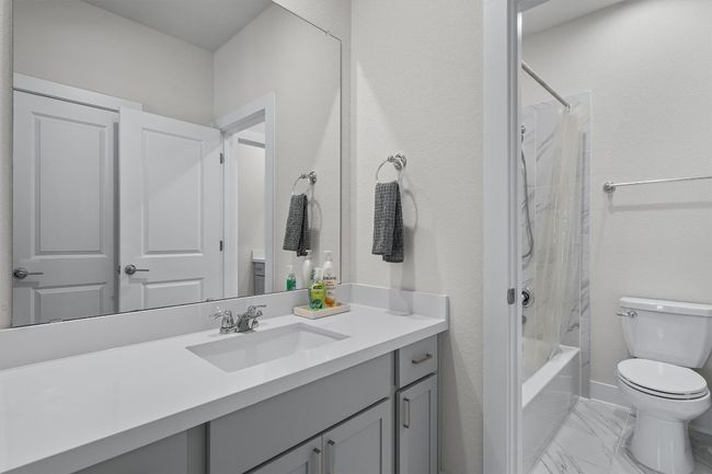 2nd Guest bath -upstairs | Image 30