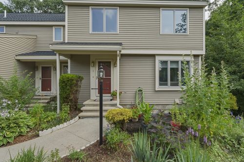 1-1 Tulip Cir, Haverhill, MA, 01830-1591 | Card Image