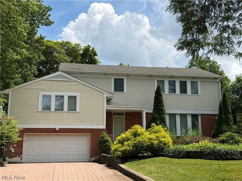 2455 Buckhurst Dr, Beachwood, OH, 44122-1668 | Card Image