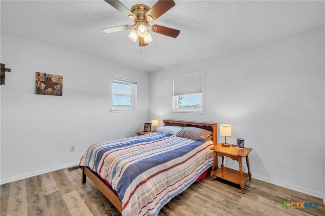 One of 5 bedrooms | Image 38