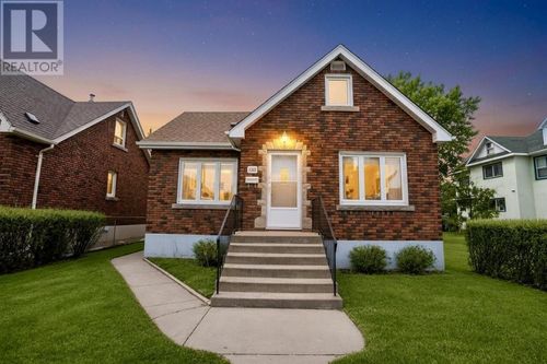 1309 Ford St, Thunder Bay, ON, P7E2B9 | Card Image