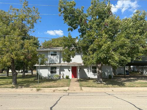 204 E Rucker St, Granbury, TX, 76048-1649 | Card Image