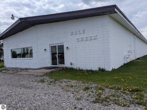 3165 M 65, Hale, MI, 48739-8512 | Card Image