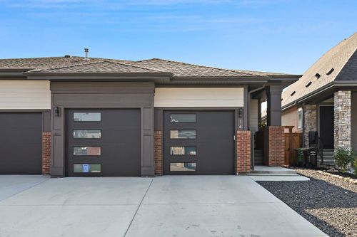 14 Cranbrook Common Se, Calgary, AB, T3M3C2 | Card Image