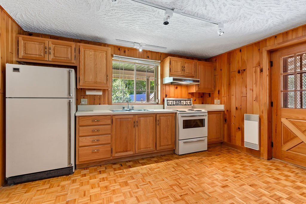 Residential Lease in Saint-Sauveur 4
