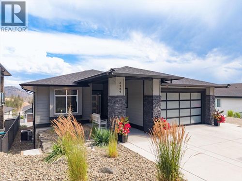 2484 Tallus Heights Lane, West Kelowna, BC, V4T3M2 | Card Image