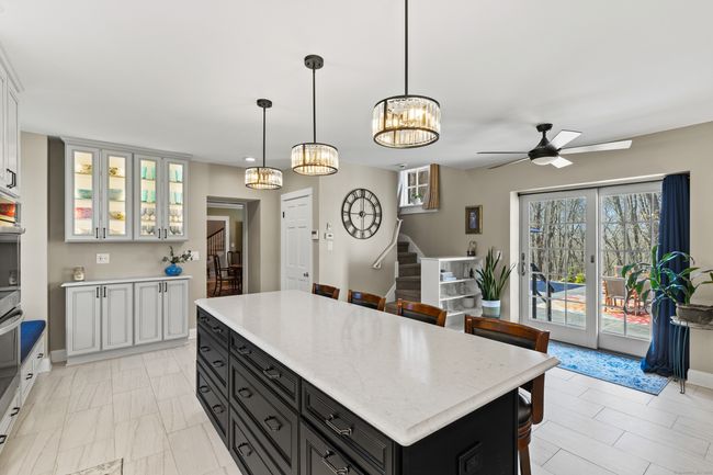 58 Gallup Ln, House other with 6 bedrooms, 5 bathrooms and null parking in Waterford CT | Image 11