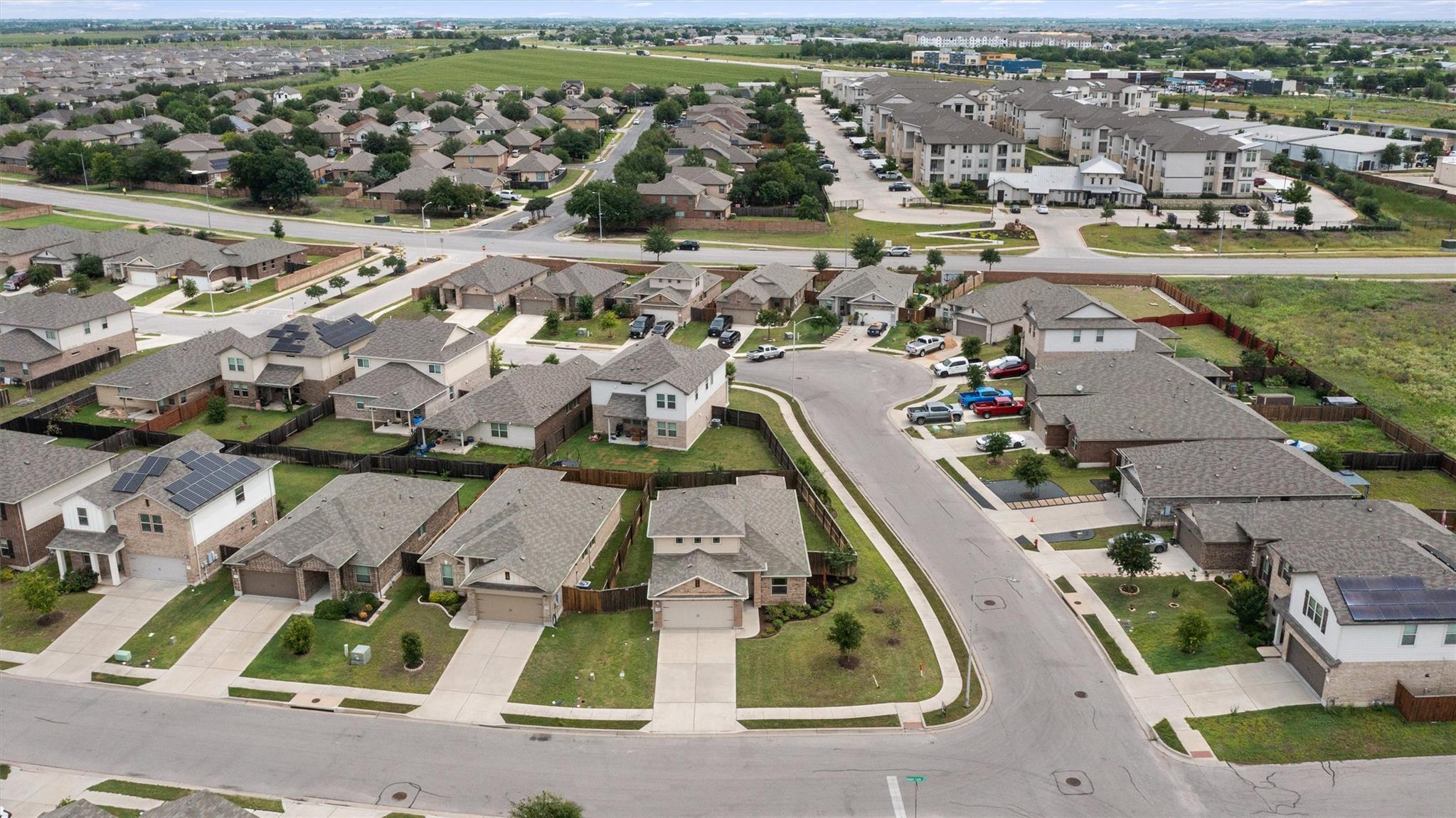 Residential in Manor 4
