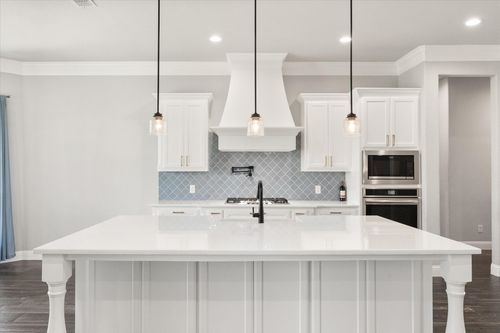 313 Oak Meadow Ln, Weatherford, TX, 76085-3956 | Card Image
