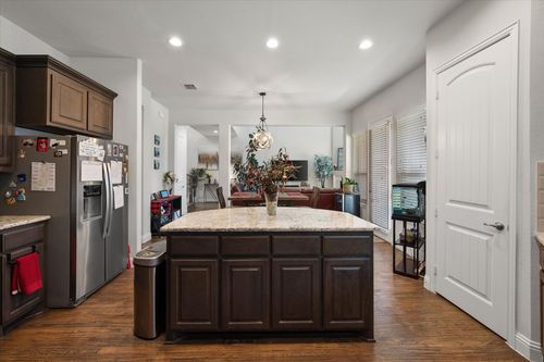unit-5-2685 Venice Dr, Grand Prairie, TX, 75054-6666 | Card Image
