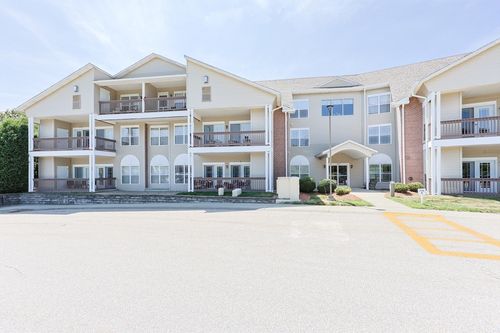 unit-106-218 Reservoir St, Holden, MA, 01520-1282 | Card Image