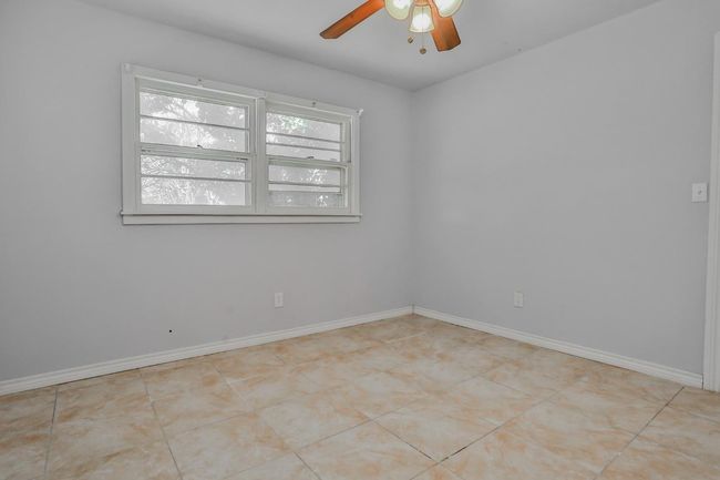 1210 Xenia St, House other with 3 bedrooms, 2 bathrooms and null parking in Plainview TX | Image 21
