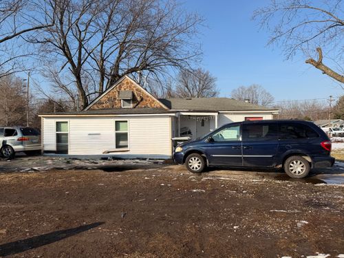 627 N Forest Ave, Springfield, MO, 65802-4504 | Card Image