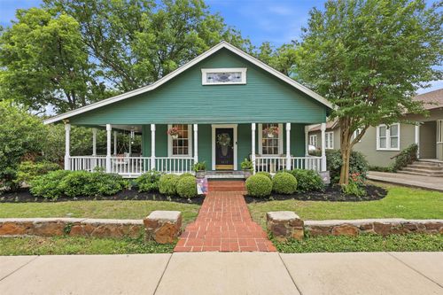 3817 Clarke Ave, Fort Worth, TX, 76107-2637 | Card Image