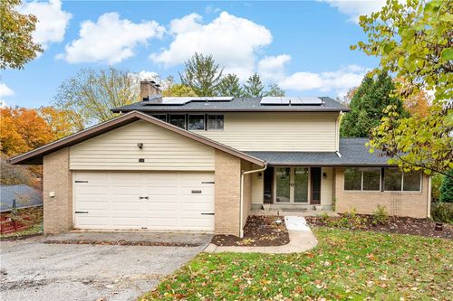 7716 Wick Dr, Pittsburgh, PA, 15237-2363 | Card Image