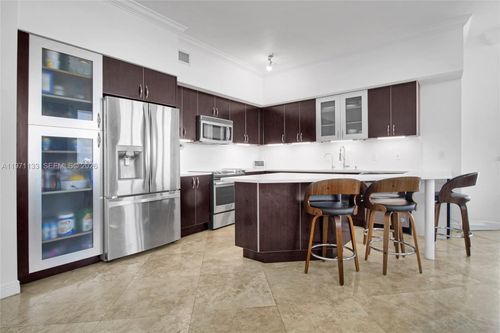 ph02e-1755 E Hallandale Beach Blvd, Hallandale Beach, FL, 33009-4684 | Card Image
