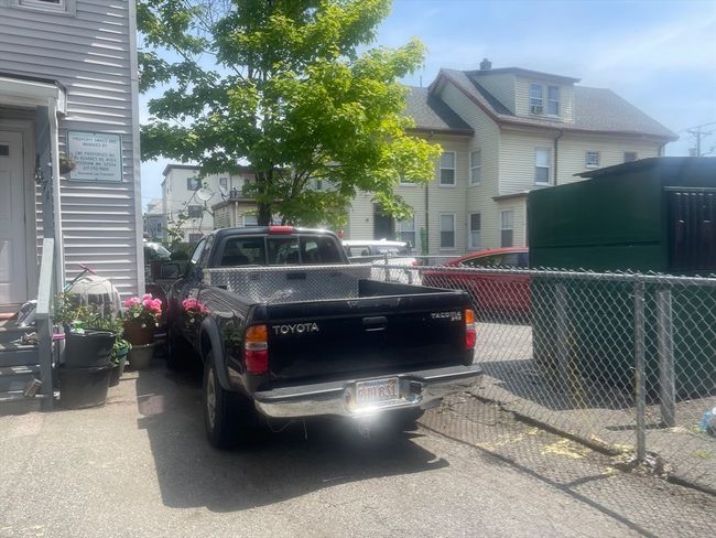 171 Chatham St, Home with 6 bedrooms, 2 bathrooms and 2 parking in Lynn MA | Image 32