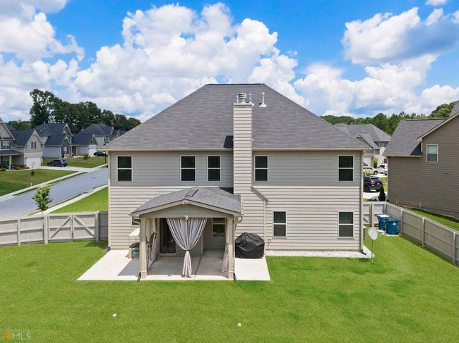 3015 Button Cir, House other with 4 bedrooms, 3 bathrooms and null parking in Loganville GA | Image 6