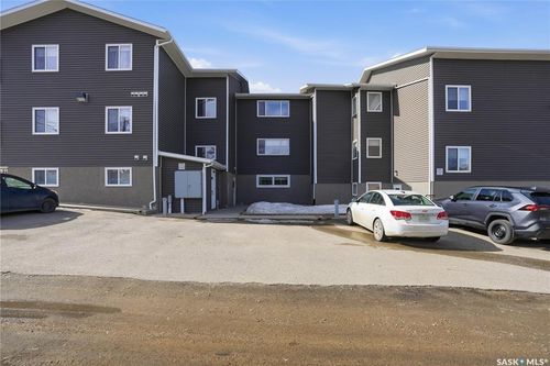 3-221 Main Street S, Moose Jaw, SK, S6H2R4 | Card Image