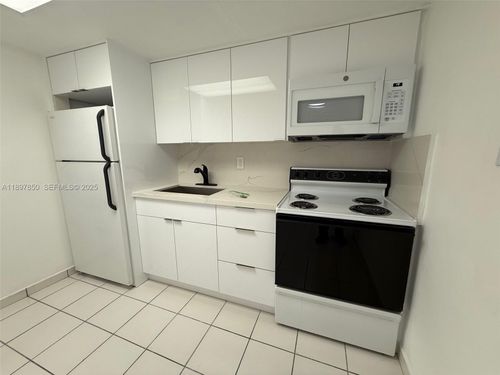 apt-217-802 Nw 87th Ave, Miami, FL, 33172-3416 | Card Image