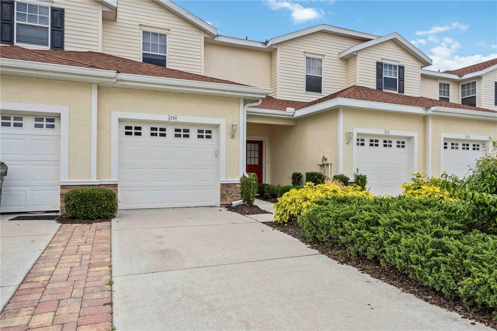 Jonah Dr, North Port, FL 34289