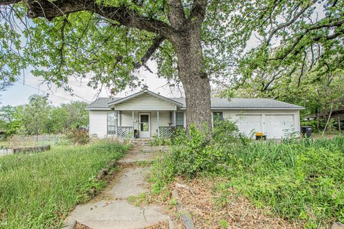 2624 Canton Drive, Fort Worth, TX, 76112 | Card Image