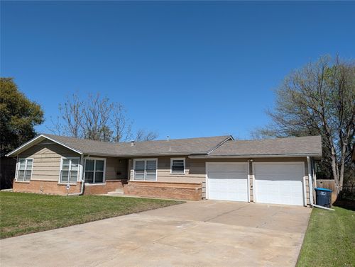 2413 Hillview Dr, Fort Worth, TX, 76119-2722 | Card Image