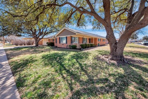 4301 Greenbriar Dr, Midland, TX, 79707-5425 | Card Image
