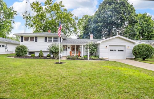 438 Marshall St, Brooklyn, MI, 49230-9701 | Card Image