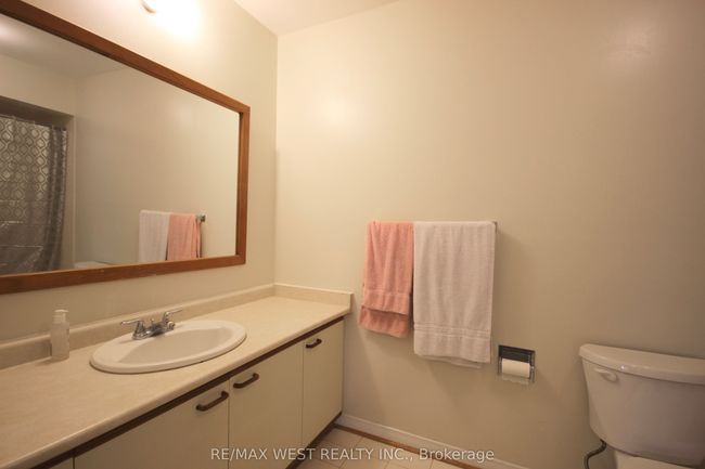 73 Hullrick Dr, House other with 4 bedrooms, 3 bathrooms and 4 parking in Etobicoke ON | Image 32