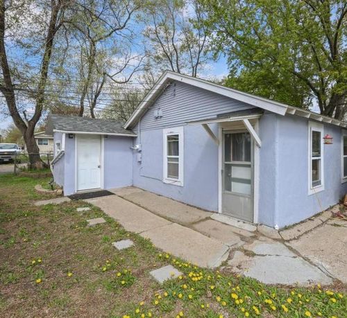715 25th Ave N, Saint Cloud, MN, 56303-3261 | Card Image