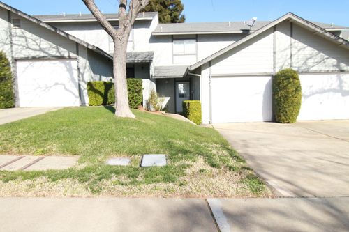 124 Amberidge Dr, Red Bluff, CA, 96080-4469 | Card Image