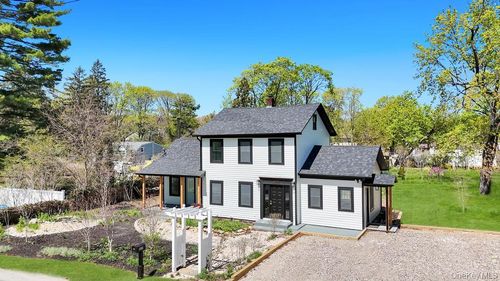 485 Long Island Ave, Medford, NY, 11763-2626 | Card Image