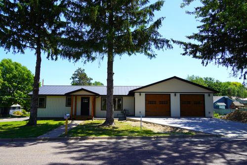 625 Western Ave, Viroqua, WI, 54665-1046 | Card Image